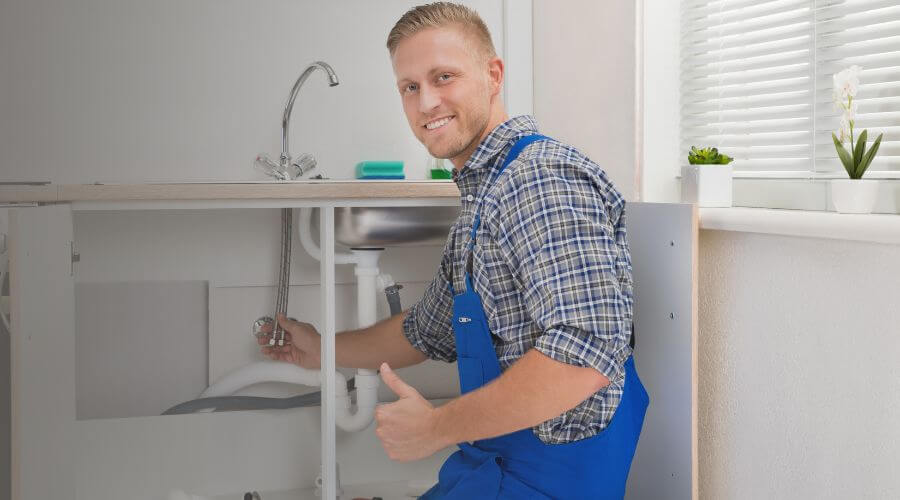 Weekend Plumber Service in Austwell, TX